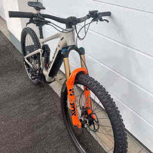 Bicicleta Eléctrica de Montaña Focus Sam2 6.9 Enduro/Downhill - Product Image 1