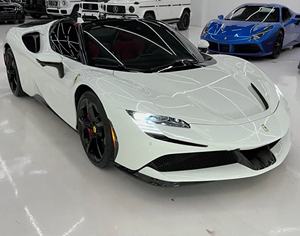 Oferta Súper Caliente 2024 Ferrari SF-90 Spider - Magnífico Superauto de Alta Tecnología - Product Image 1