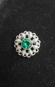 Bague clou pour femme en argent allemand véritable, avec pierre naturelle verte taillée et pierre fantaisie, bijou parfait pour femme - Product Image 1