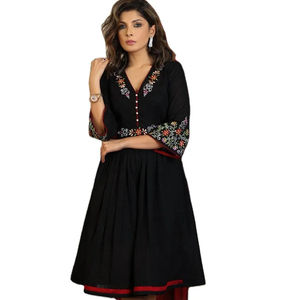 Vestido Maxi corto bordado floral vintage hecho a mano, manga tres cuartos hasta la rodilla, translúcido sostenible y lavable - Product Image 1