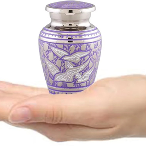 Urna de cremación de recuerdo de pájaros morados para cenizas con caja en forma de corazón Mini urna hecha a mano Las mejores urnas decorativas Suministros funerarios - Product Image 1