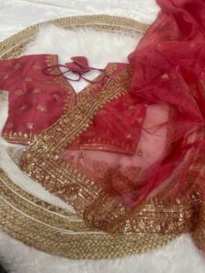 Más vendido rojo suave seda indio Bollywood rico aspecto elegante étnico desgaste Sari más moderno exportación última blusa fiesta exclusiva - Product Image 5