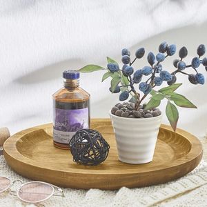 Grands plateaux de service en bois pour tables à manger avec des surfaces spacieuses et des tons de bois naturel pour un look sophistiqué - Product Image 6