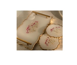 Plateaux en résine colorés avec un design artisanal en métal et un motif végétal pour l'organisation de la chambre des enfants, jouet décoratif amusant pour le rangement - Product Image 1