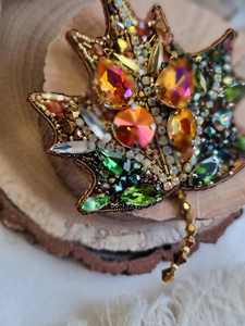 Broches perlées faites à la main-Cadeau de styles traditionnels/modernes/antiques de couleur et de forme personnalisables de haute qualité pour la douche de bébé - Product Image 5