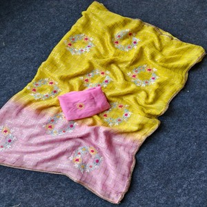 Sari VASTRA COTTAGE de georgette pura con cuadros amarillo y rosa, bordado con lentejuelas, elegante para fiestas y ocasiones festivas para mujer. - Product Image 5