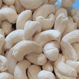 Vente flash Noix de cajou brutes Noix de cajou WW180, WW240, WW320, Noix de cajou LP Emballage de marque privée disponible à Dubaï - Product Image 1