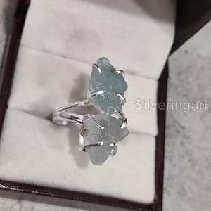 แหวนเงินแท้ 925 ประดับพลอยอะความารีนธรรมชาติ สองเม็ด สำหรับผู้หญิง  ของขวัญวันเกิด/คริสต์มาส งานแฮนด์เมด - Product Image 5