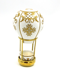 Œuf de Fabergé en céramique décoratif Montgolfière, design traditionnel, blanc et or, pour la famille royale, les hôtels, la table de Noël, la décoration intérieure - Product Image 1