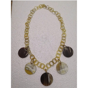 Nueva llegada en Vietnam, collar de cuerno de buey de búfalo clásico para mujeres y niñas, joyería de hueso de estilo Animal pulido a la venta - Product Image 2