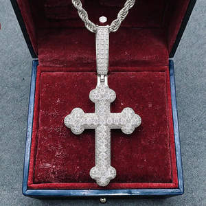 Pendentif croix en or jaune 18 carats de luxe, moissanite taille brillant, logo aile de chauve-souris, plaqué or, nouveau design, bijoux hip-hop, cadeau pour homme - Product Image 1