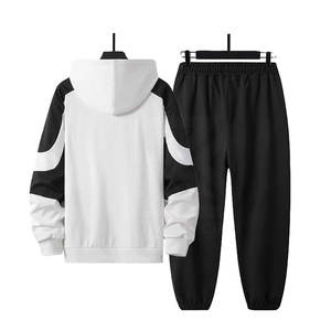 ชุดวอร์มสำหรับผู้ชายทำจากวัสดุทนทาน - Product Image 5