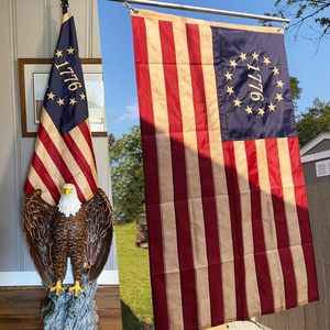 Drapeau Betsy Ross 1776, 3x5 pieds, teinté au thé, brodé, 13 étoiles, vintage, 250e anniversaire, extérieur, 2 œillets en laiton, polyester - Product Image 1