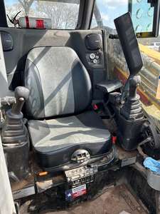 Envío Gratuito, Minicargadora ASV RT-135 Edición Forestal de 135 hp con Accesorio Triturador Forestal, Certificación CE y EPA - Product Image 5