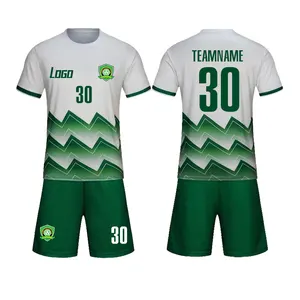 Encuentre el mejor fabricante de uniformes de futbol verde y blanco y de futbol verde y blanco para el de hablantes de alibaba.com