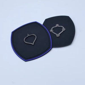 Chapeau Pvc Patchs Logo Personnalisé Presse À Chaud Coudre Fer Sur Badges En Caoutchouc En Relief Silicone Souple 2d 3d En Caoutchouc Pvc Patch pour Vêtements - Product Image 2