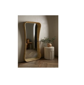 Espejo de piso de cuerpo entero con marco de madera de primera calidad para salas de estar modernas con un diseño elegante y un acabado duradero - Product Image 1