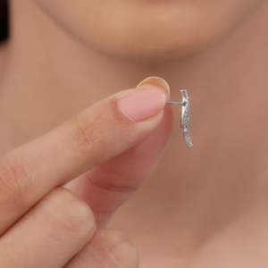 Pendientes de plata con alas brillantes de la colección Wings of Wonder - Product Image 6