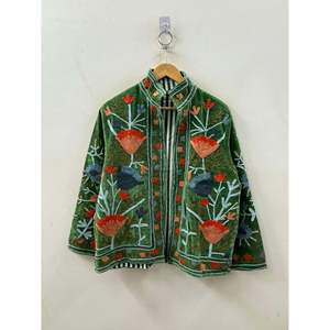 Chaqueta de Manga Larga de Terciopelo Bordada a Mano con Diseño de Melocotón de Bosque Otoñal, Estilo Prairie Chic Ecológico, Colección Gulbadan - Product Image 3