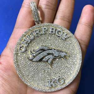 Meilleures ventes : Breloques personnalisées en or jaune 18 carats plaqué or, style hip-hop, pour hommes et enfants, avec moissanite certifiée GRA, classiques - Product Image 1