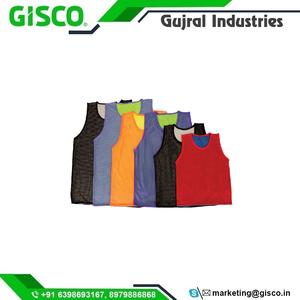 Venta al por mayor de doble estilo Reversible Chaleco de entrenamiento de fútbol Auto-Trim y doble rendimiento Deportes Producto de entretenimiento - Product Image 1