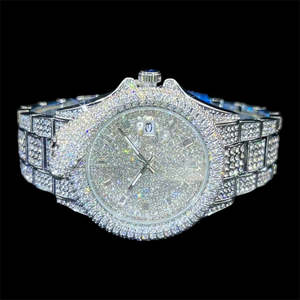 Reloj King Cobra de 42 mm para Hombre con Esfera Analógica Decorada con Cristales y Movimiento de Cuarzo Japonés - Product Image 2