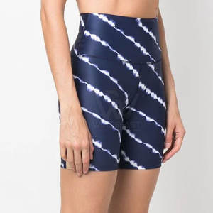 Prix de gros des nouveaux shorts de motard personnalisés d'été pour femmes shorts de motard au design personnalisé pour les femmes - Product Image 3