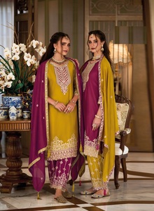 Traje Salwar Kameez de tela crepé premium con bordado pesado para mujer, en oferta online. - Product Image 6
