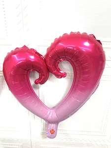 Petit crochet en forme de cœur (44x46cm) pour ballons de fête et célébrations de la Saint-Valentin - Product Image 4