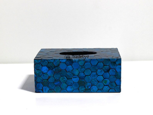 Caja de Pañuelos Decorativa Premium con Diseño Floral Grabado, Hecha a Mano, Disponible en Diferentes Formas para un Interior Elegante - Product Image 2