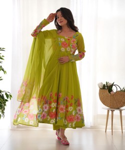 कैजुअल समर पहनने वाले कपड़े ऑनलाइन थोक विक्रेता थोक महिला कपड़े खरीदें थोक महिला कपड़े