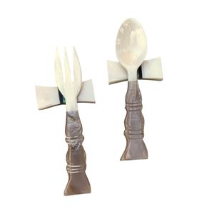 Repose-couverts et cuillères en nacre naturelle polie pour caviar et desserts – Vente en gros pour restaurants, cafés et hôtels - Product Image 1