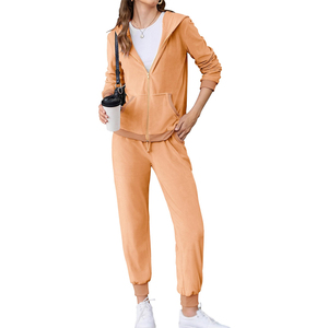 Conjunto de chándales ligeros de calidad superior para mujer a la venta 2025 recién llegado cremallera completa Lisa transpirable conjuntos de Jogger para mujer - Product Image 1