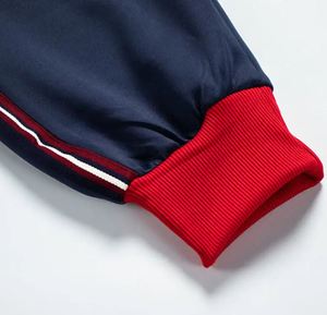 Impresión digital Crea tu propio chándal único con impresión personalizada - Product Image 3