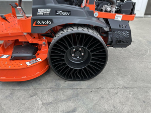 เครื่องตัดหญ้าแบบนั่งขับ Zero Turn Kubota สีส้ม รุ่นมืออาชีพ สำหรับขาย - Product Image 5