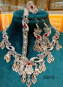 Conjunto de Joyería Étnica Nupcial Chapada en Oro Tradicional Modelo 23167 Collar con Colgante de Motivo Triangular Gargantillas de Moda - Product Image 2