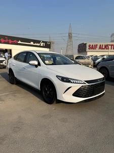 Nuevo BYD Qin Plus DM-i Híbrido con Transmisión Automática de 200-299 HP - Product Image 4