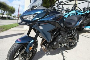 COMPRE AQUÍ: Nueva Kawasaki Versys 650 LT ABS 2026, Motocicleta de Aventura - Product Image 3
