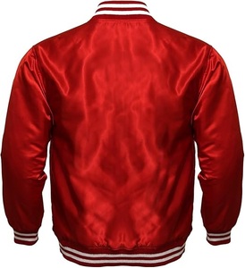 Veste universitaire avec logos de marque personnalisés pour hommes, col montant avec écusson de broderie en chenille, veste universitaire en satin de style hivernal - Product Image 2