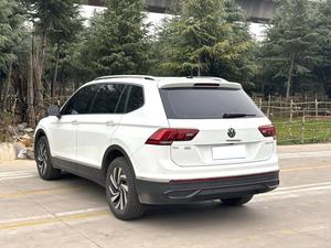 Volkswagen Tiguan 2023, SUV Compacto - Product Image 3