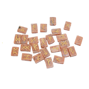 Vente en gros Feng Shuai Style Pêche Pierre de Lune Cube Rune Set Cristal Naturel Pierres Précieuses Sculpté Gravé Pierres Minérales de Guérison - Product Image 4