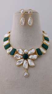 ชุดสร้อยคอสีฟ้าลายดอกการออกแบบที่เป็นเอกลักษณ์ด้วยหินรูปไข่ขนาดใหญ่และทองเหลืองสำหรับงานแต่งงานสินค้าจำนวนมาก - Product Image 4