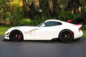 2017 D o d g e Viper ACR Extreme Convertible Usado Coupe 4L Turbo Motor Caja de cambios automática Dirección izquierda AWD Drive Trasero - Product Image 2