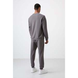 Ensemble de survêtement décontracté pour homme en coton gris foncé, épais, doux, texturé, coupe confortable avec motif imprimé - 85253 - Product Image 1