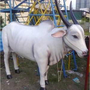 STATUES DE VACHE EN FIBRE DE VERRE TAILLE DE VIE STATUES EN POLYRÉSINE SCULPTURE DE VACHE - Product Image 2