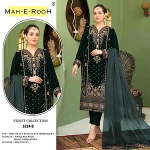 Costumes Salwar en velours de qualité supérieure pour femme avec broderie lourde et design classique, idéaux pour les fonctions familiales et les soirées. - Product Image 2