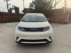 2025 420 km Véhicule électrique avec batterie Blade, charge en 30 minutes, adapté aux trajets quotidiens en ville et il est le SUV compact le plus vendu en Chine - Product Image 2