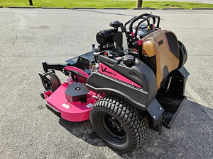 Tondeuse à gazon commerciale autoportée 61 pouces 40HP Vanguard BIG BLOCK EFI Zero Turn 2026 SSCAG SVRXL-61V-40BV-EFI V-Ride XL - Product Image 3