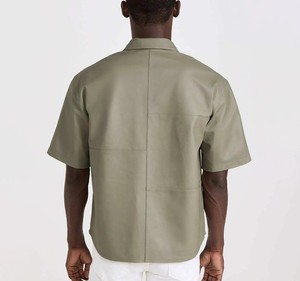 OEM personalizado de alta calidad de verano de los hombres de manga corta Camisa de cuero prendas de vestir estilo de la calle Casual Zip Up camisa de cuero - Product Image 3