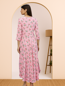 Robe Anarkali Kurta pour femmes en rayonne à imprimé floral, longueur mollet, col rond, manches trois quarts, élégante, tenue traditionnelle ethnique, rose - Product Image 3